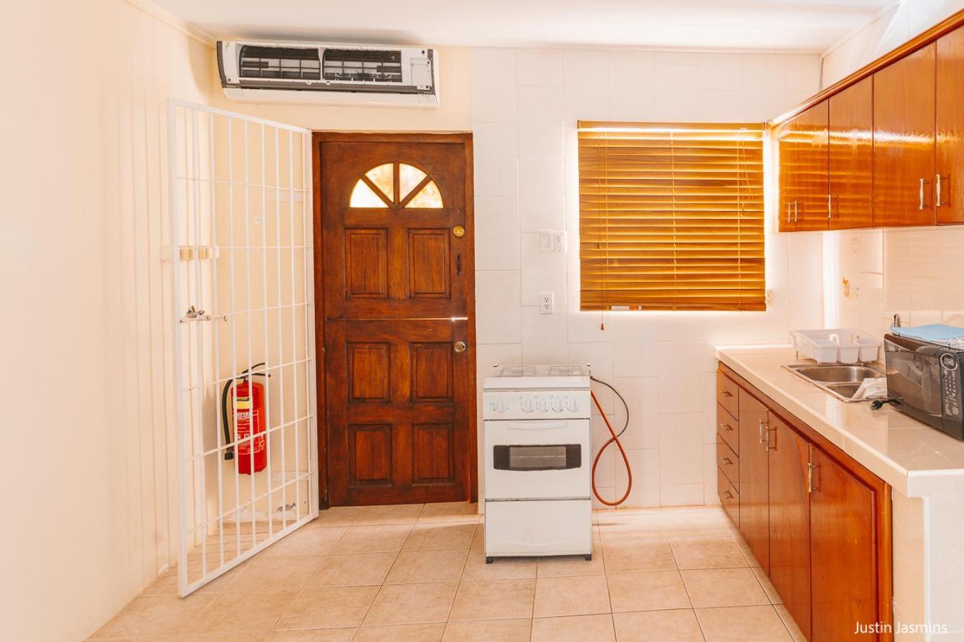 Nos Krusero Apartments Westpunt Ngoại thất bức ảnh